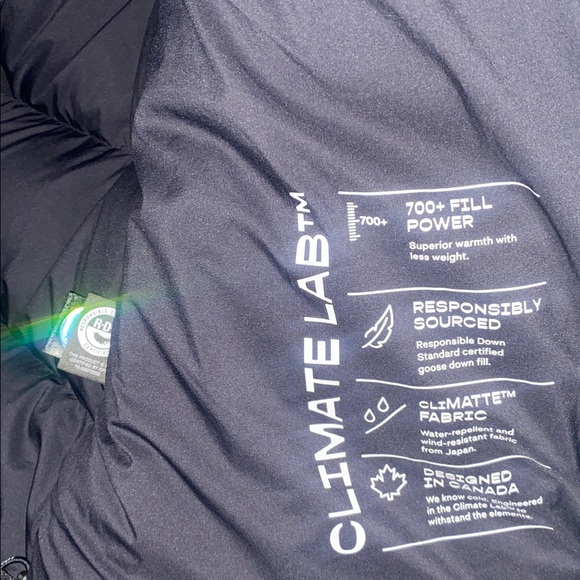 Aritzia Super Puff Original - Perfect Condition - Picture 3 of 5